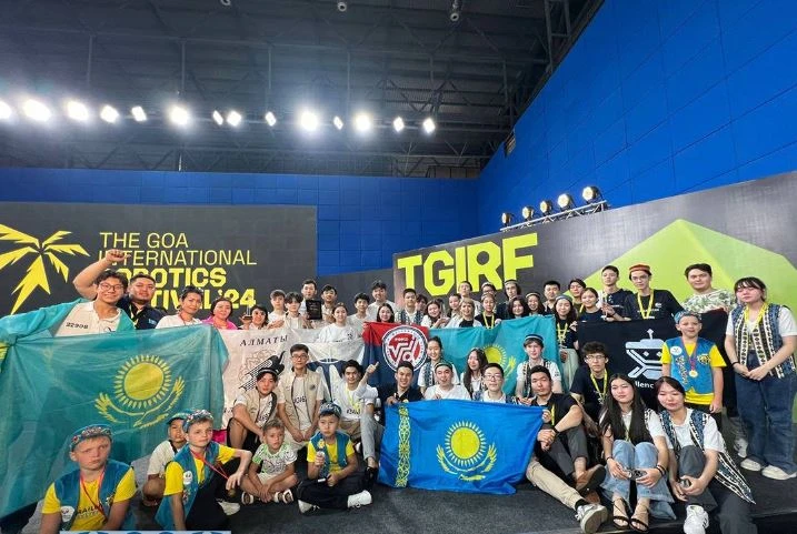 Robototehnıka chempıonaty: Qazaqstan quramasy Úndistanda 6 marapatqa ıe boldy