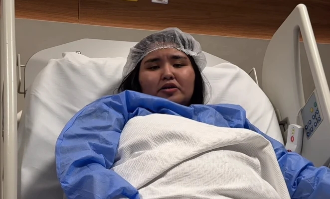 Asqazanymdaǵy aýrýdy baıqamaı qalyppyn: Aqyn Aısholpanǵa eki ota jasaldy