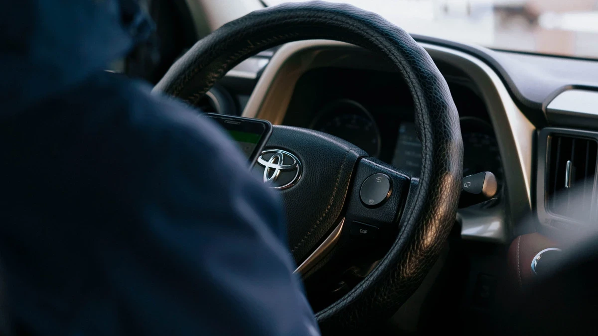 Qaraǵandy ​​oblysynda mas kúıinde kólik júrgizgen ákim qamaýǵa alyndy