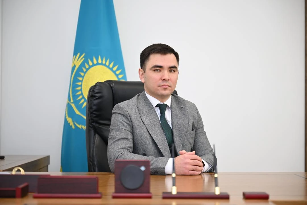 Jetisý oblysy ákim apparatynyń basshysy taǵaıyndaldy