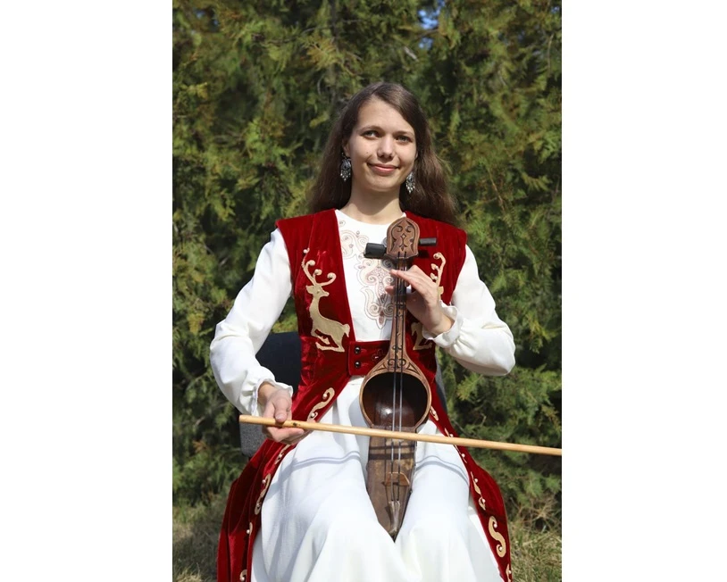 «Qobyzdyń úni tolqytty...»