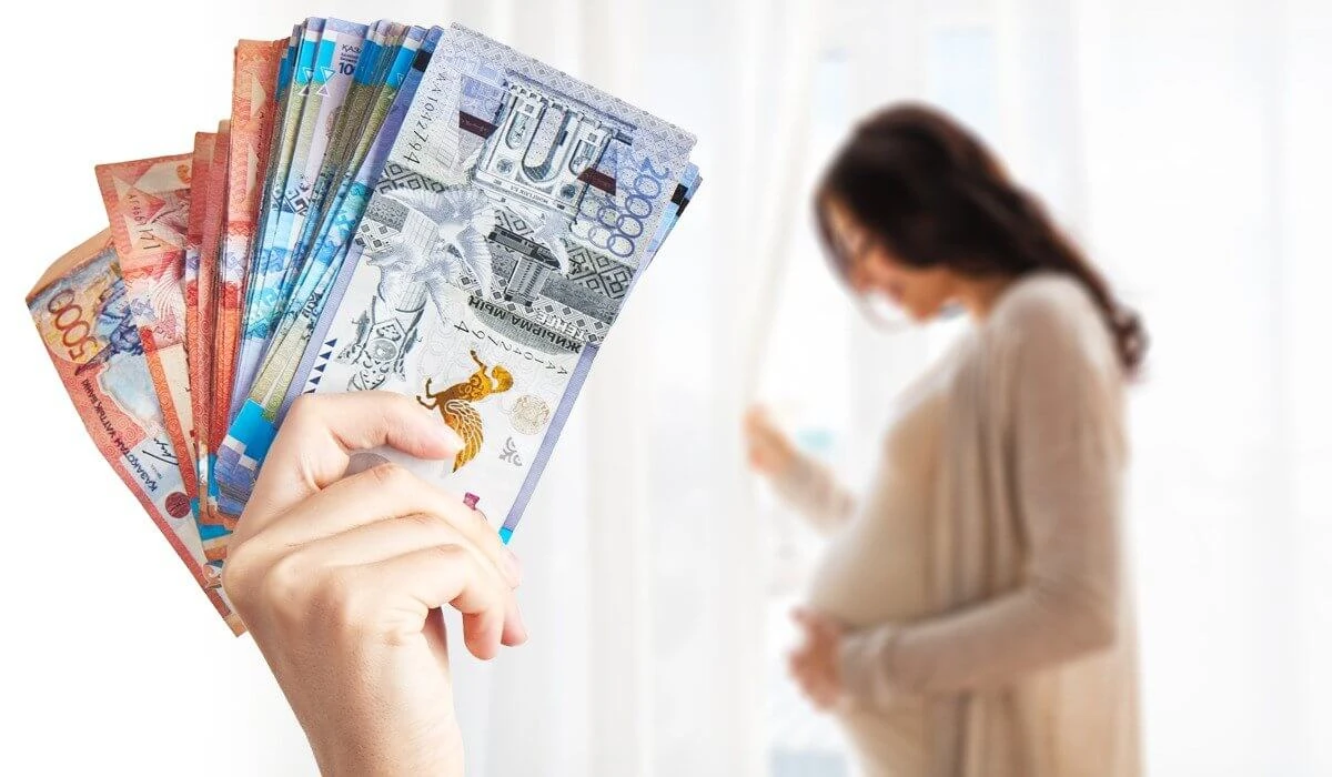 Dekrettegi ananyń járdemaqysy qansha?