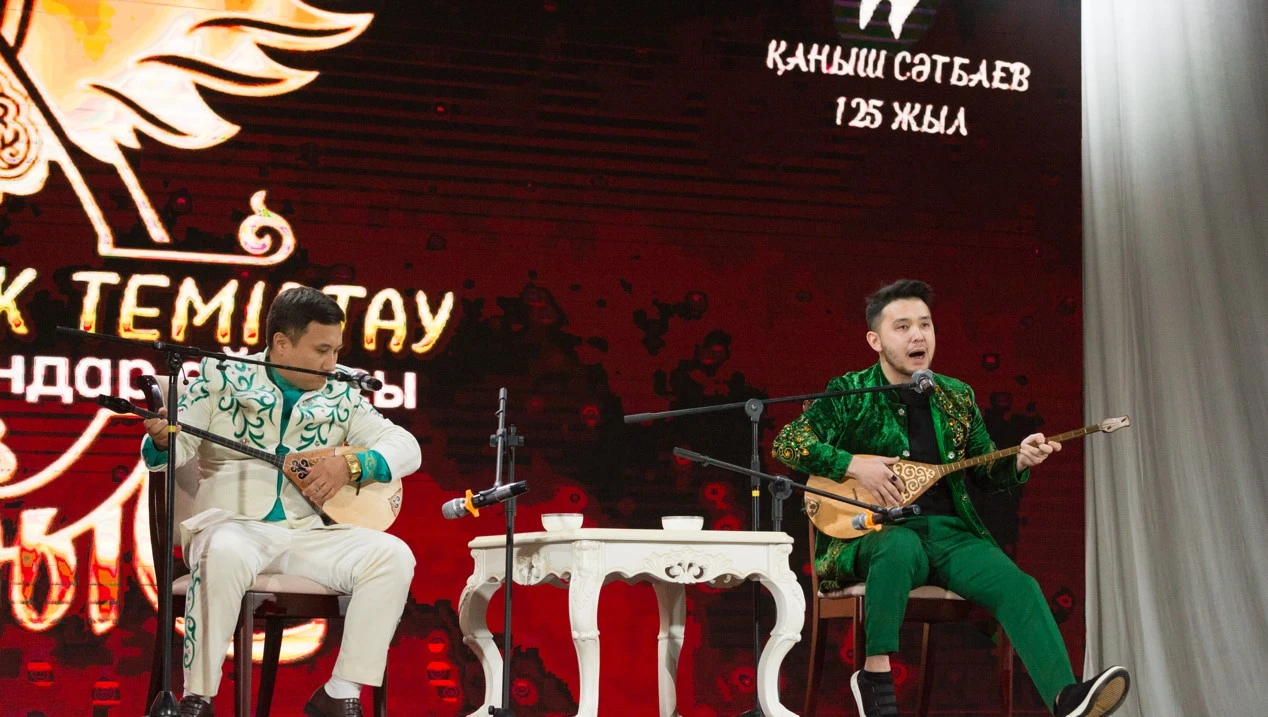 Qanyshty jyrǵa qosty