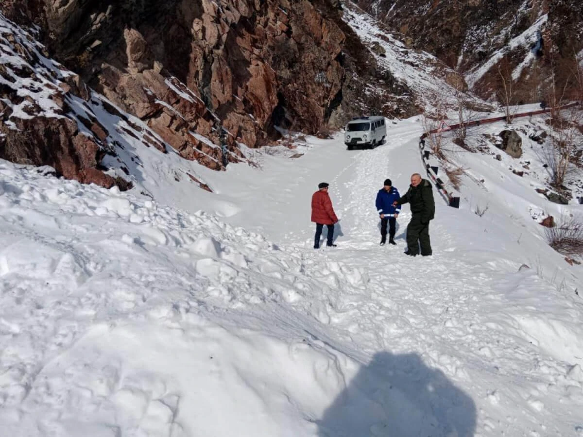 Almaty oblysynda qar kóshkini júrdi
