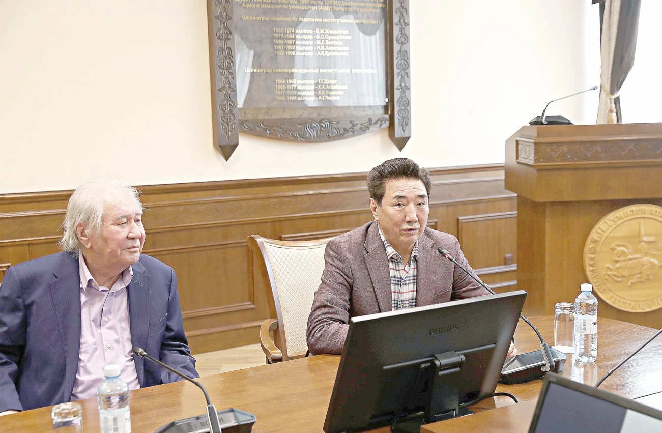 Tarıh pen tulǵalardy jyrlaǵan