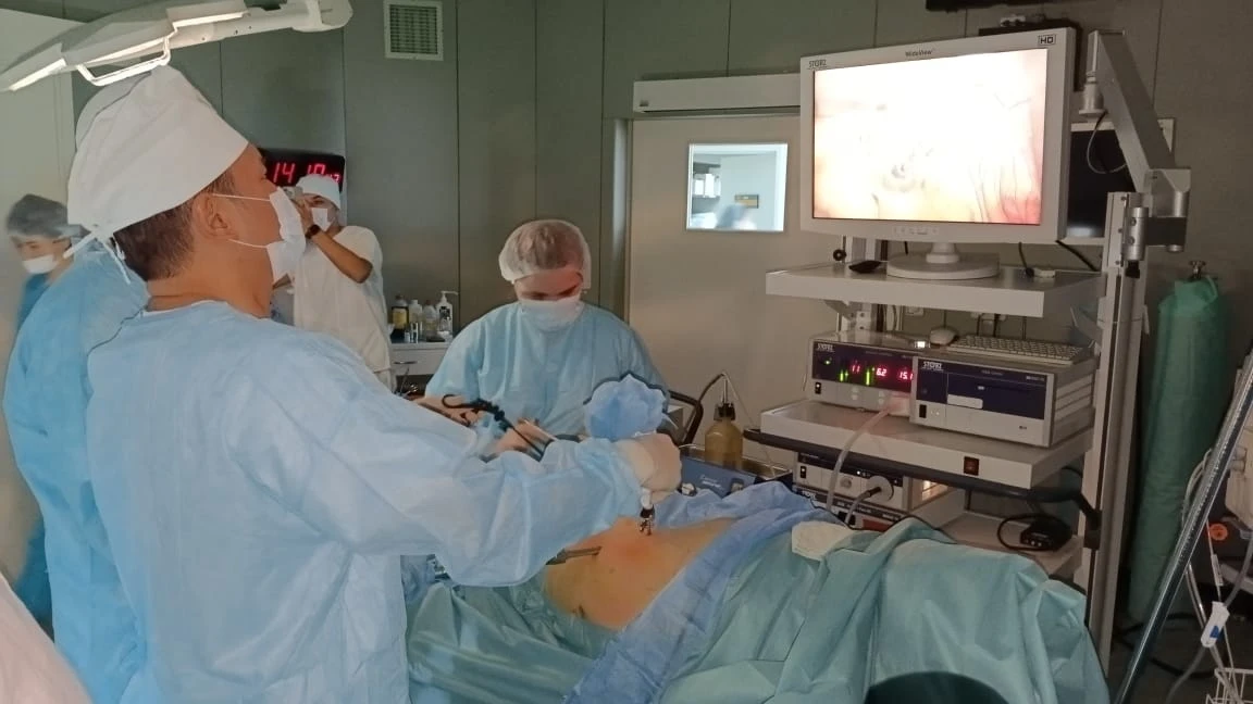 Tiliksiz jasalǵan operasııa