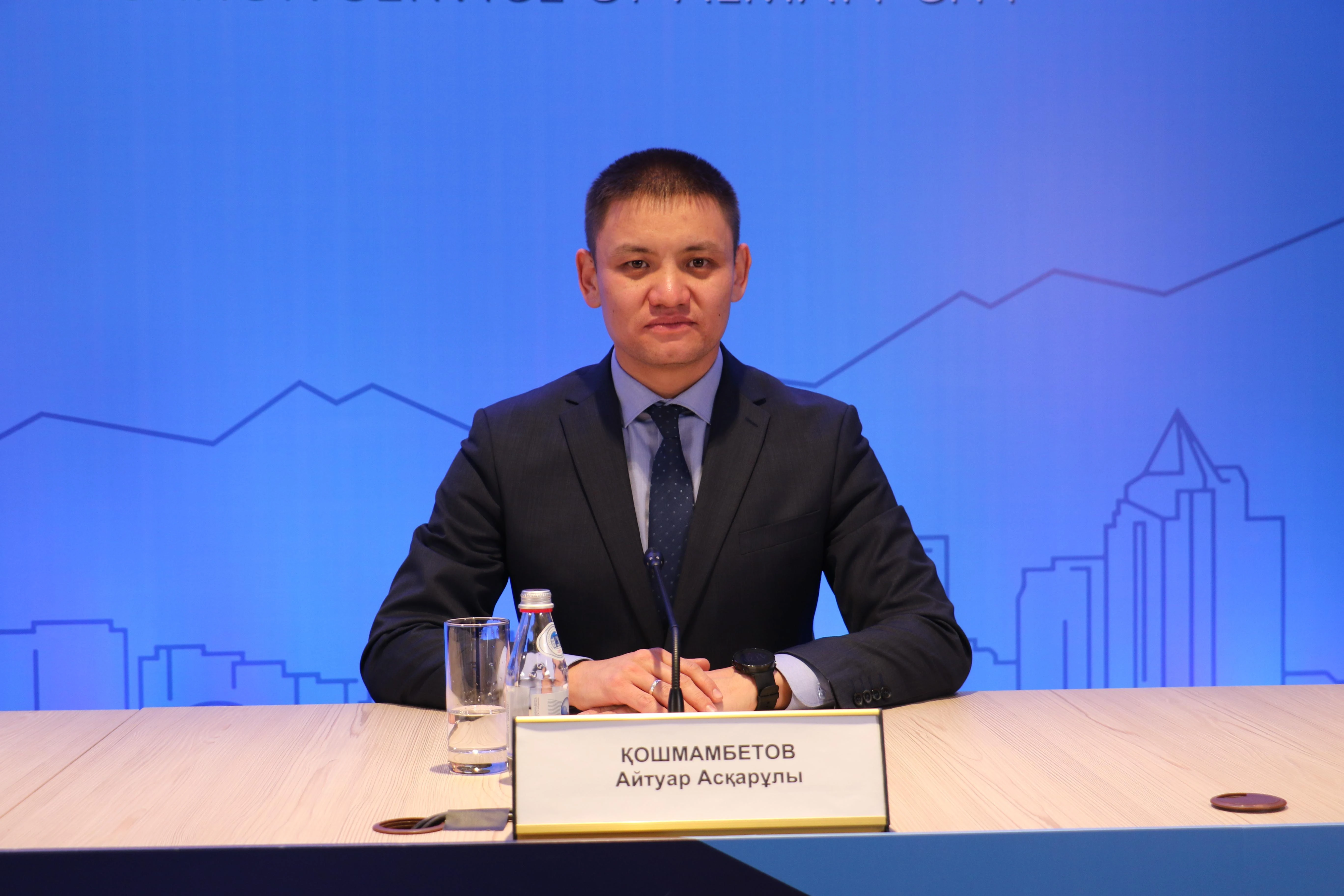 Aıtýar Qoshmambetov Májilis depýtaty atandy