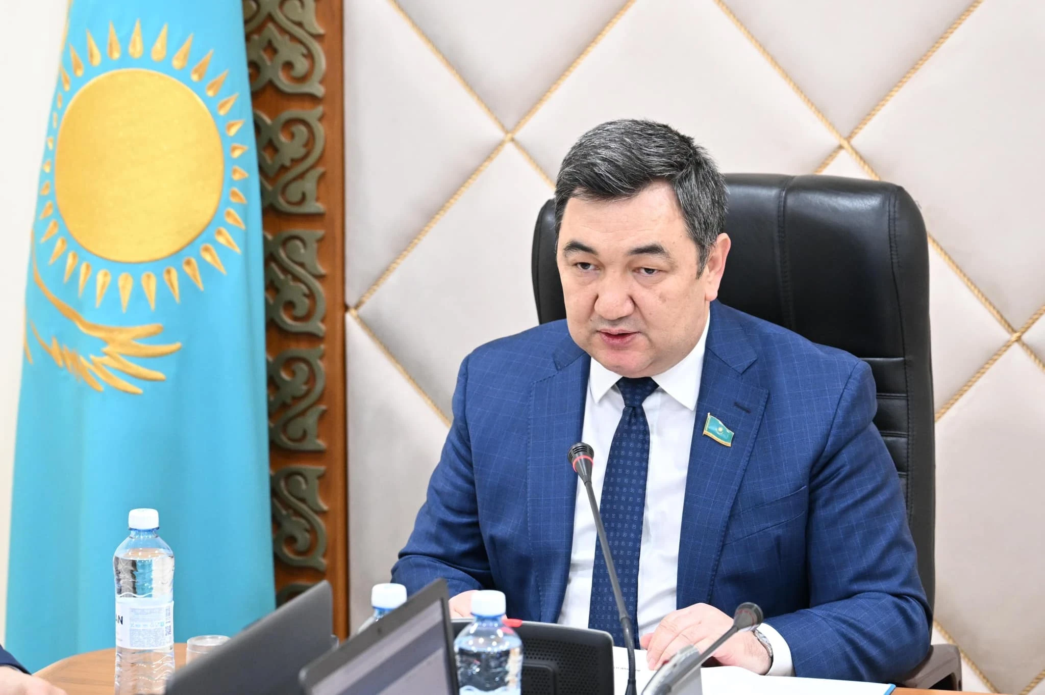 Kıeli oryndar memleket qaraýynda bolýy tıis - senator