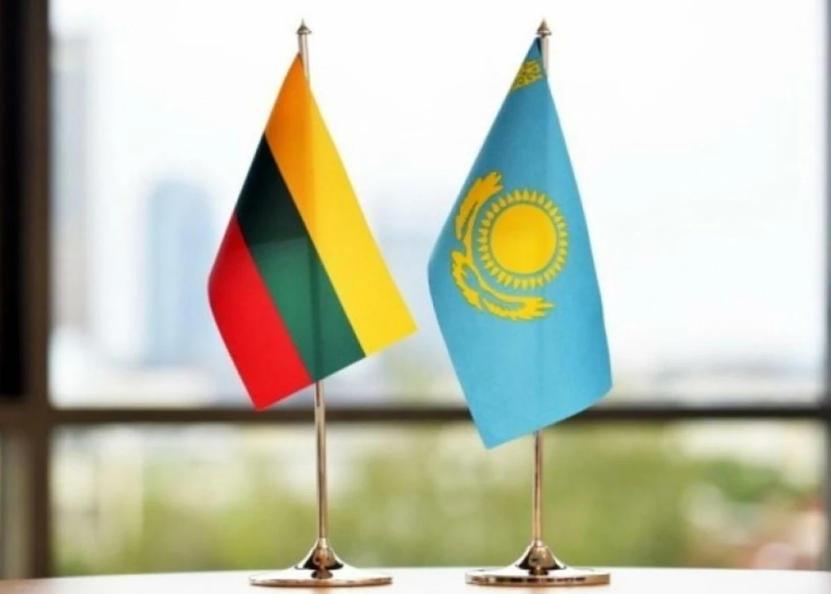 Qazaqstan-Lıtva: Elaralyq quqyqtyq kómek