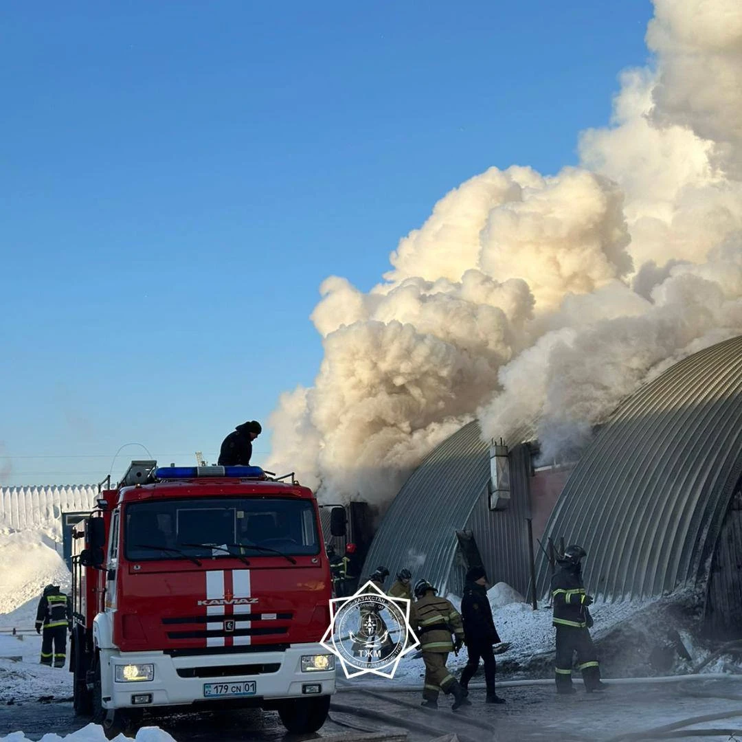 Astanada jıhaz sehy órtenip jatyr