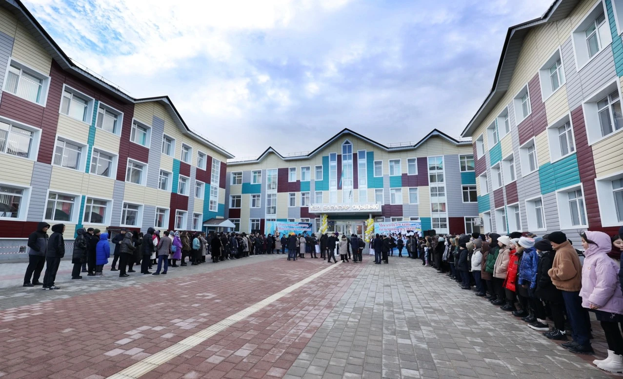 Jeti mektep paıdalanýǵa beriledi