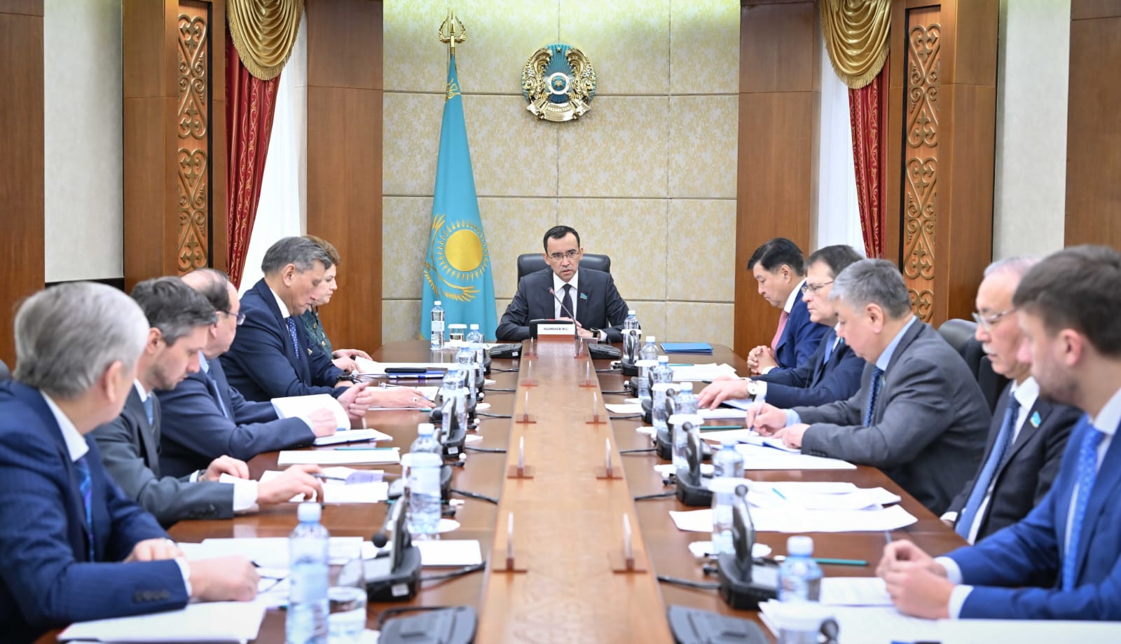 Máslıhattardyń qoǵamdyq-saıası mańyzy artyp keledi