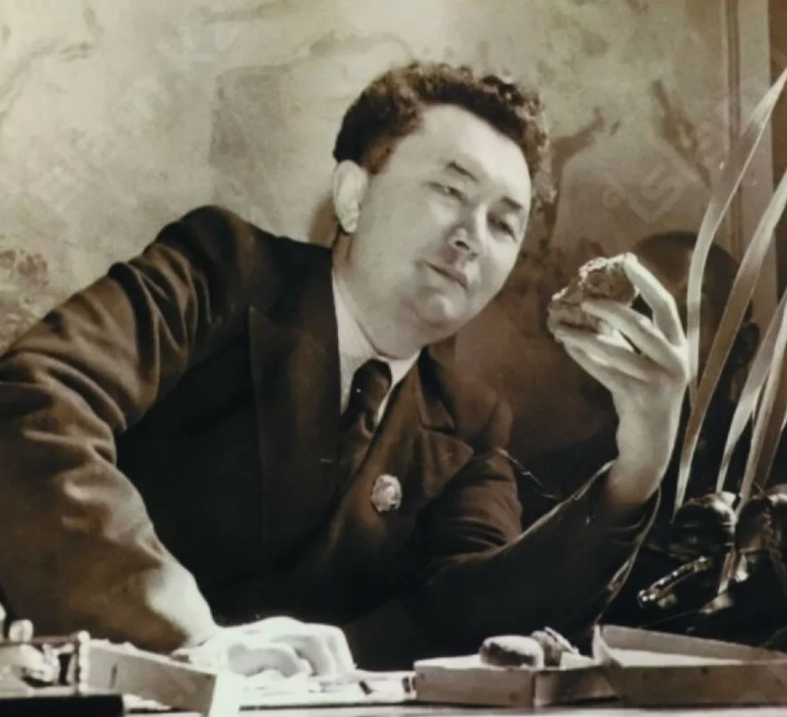 Qanysh Sátbaev jáne el ónerkásibi