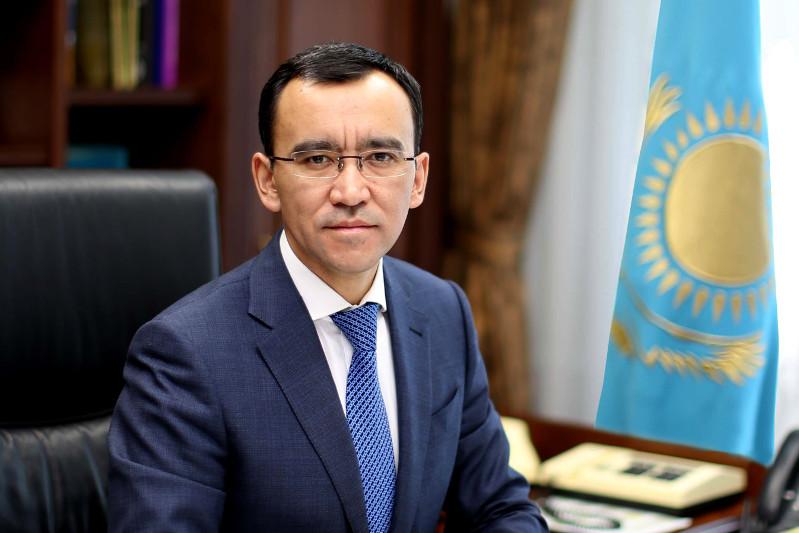 Máýlen Áshimbaev: Analarymyzdyń aq tilegi jarqyn kúnderge jeteleıdi