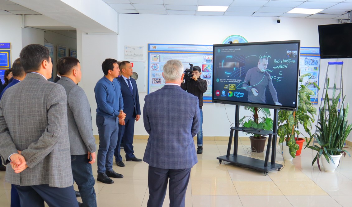 Jańa úlgidegi beınestýdııa