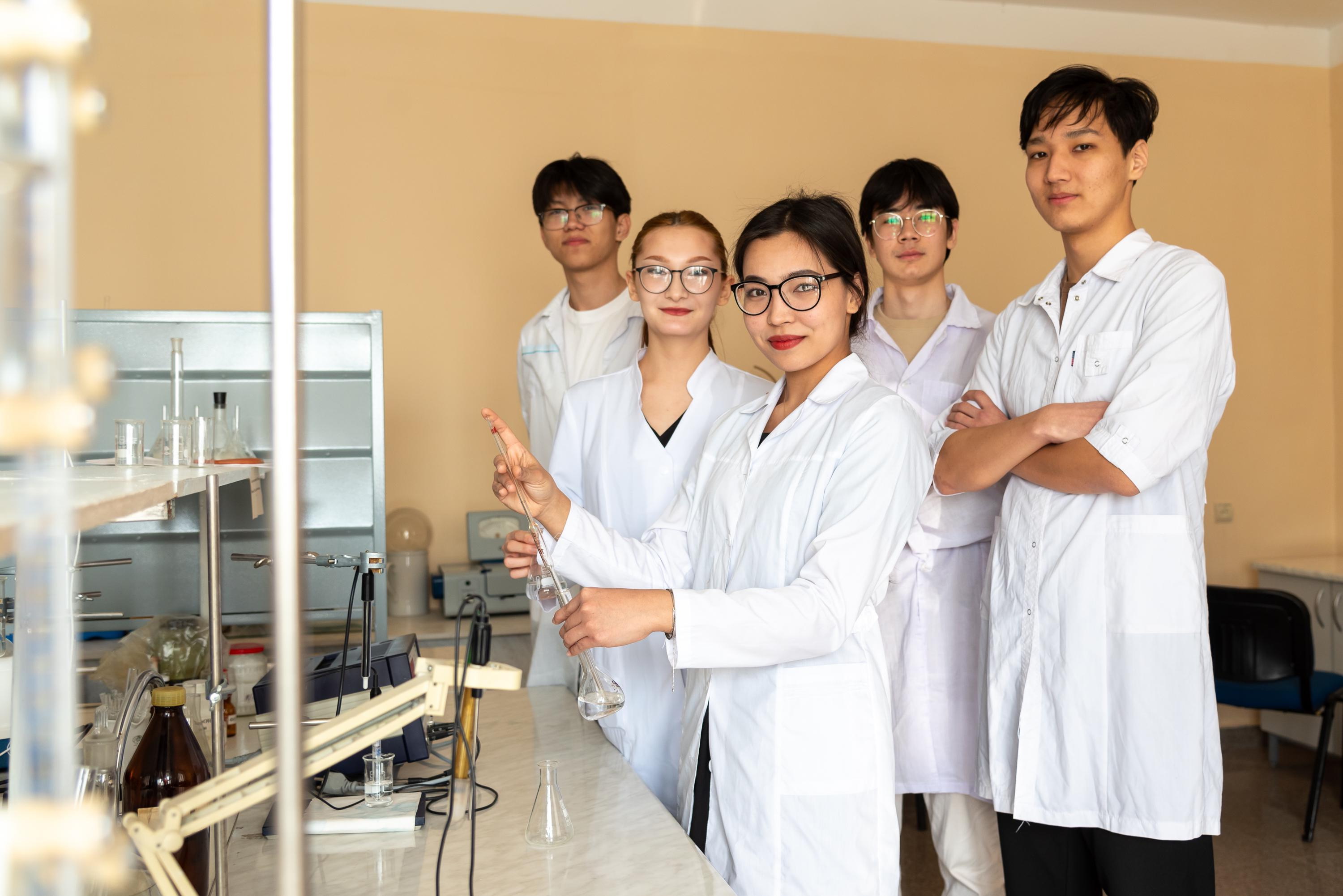 «Jasyl sýtegi» zaýyty ınjenerin daıarlaıdy