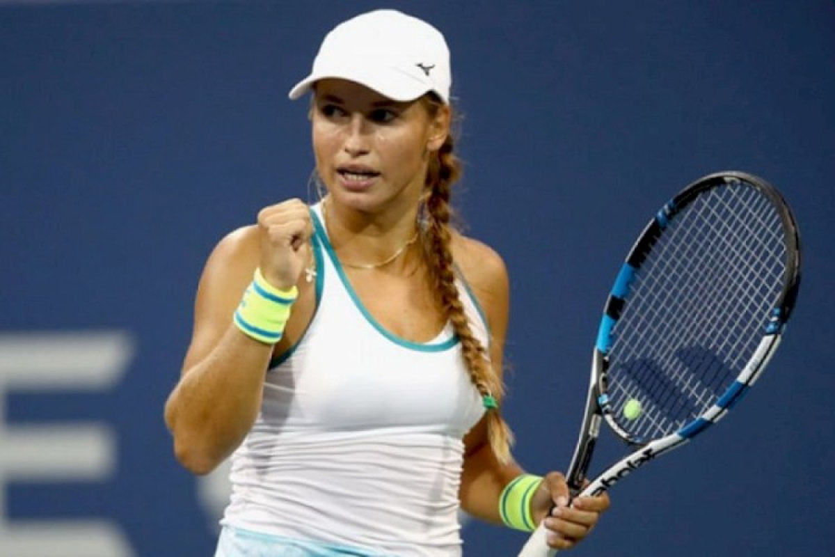 Tennısshiler túgel súrindi