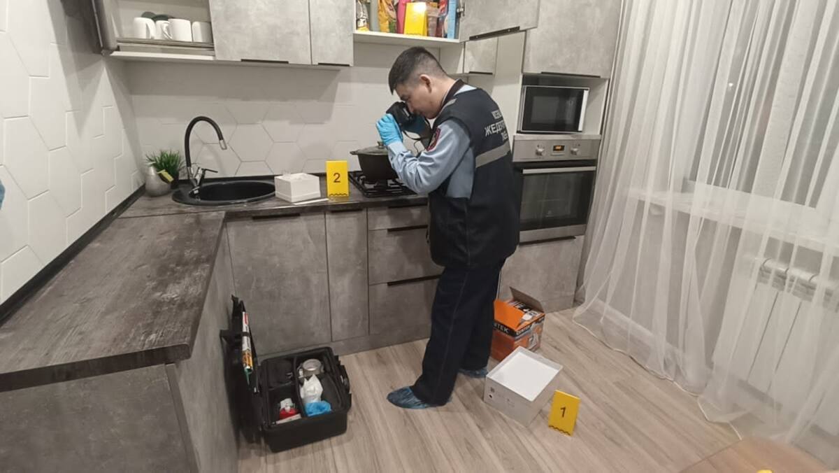 «Qorapta aıaq izderi qalǵan»: Keıýanadan 100 mln jymqyryp ketkender ustaldy