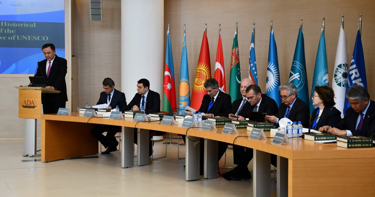 Bakýde túrki mádenı murasyna arnalǵan konferensııa ótip jatyr