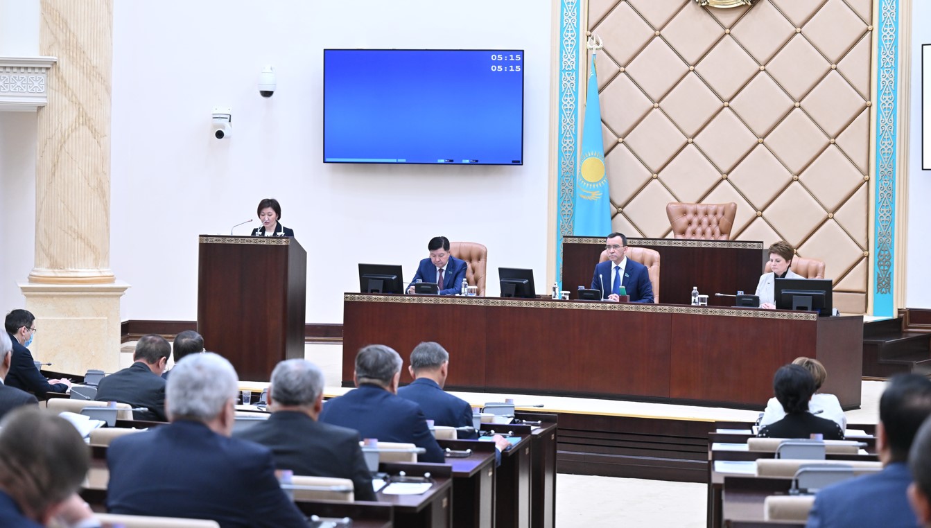 Qoljetimdi medısına – qoǵam suranysy