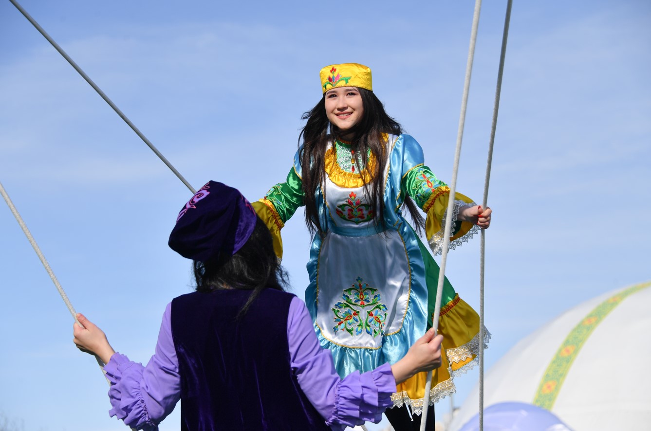 Soltústiktiń shuǵylaly aıy