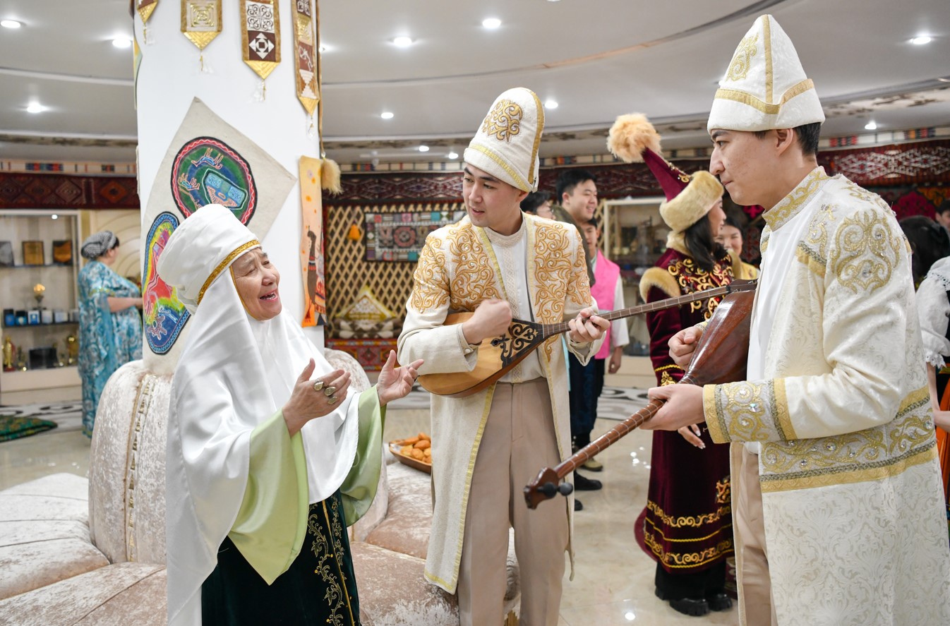 Eldik pen birlik bastaýy