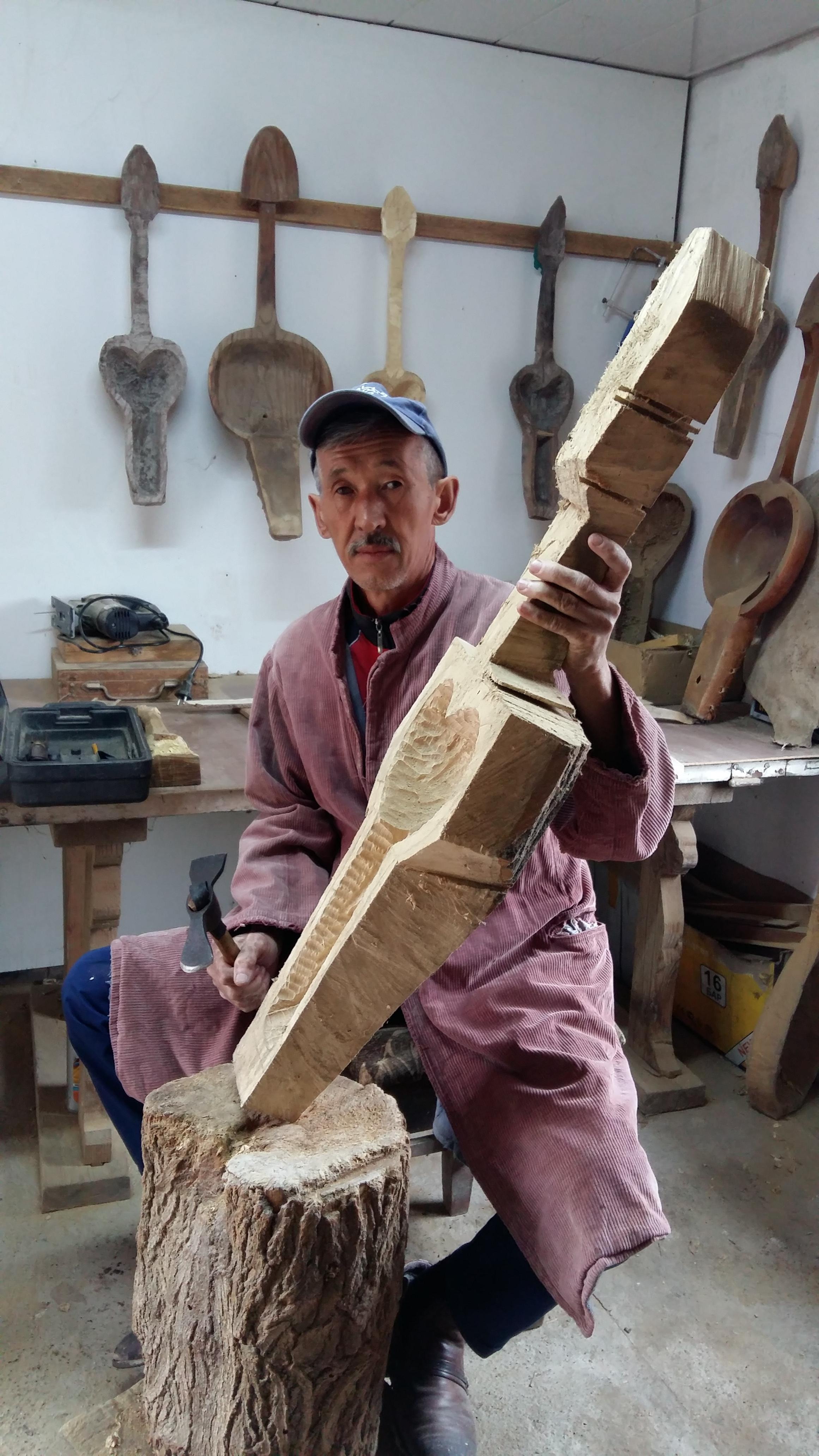 VATIKAN MÝZEIINDEGI QAZAQ QOBYZY