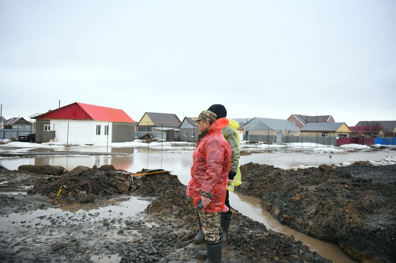 Batys Qazaqstan oblysy qarǵyn sý qursaýynda qaldy