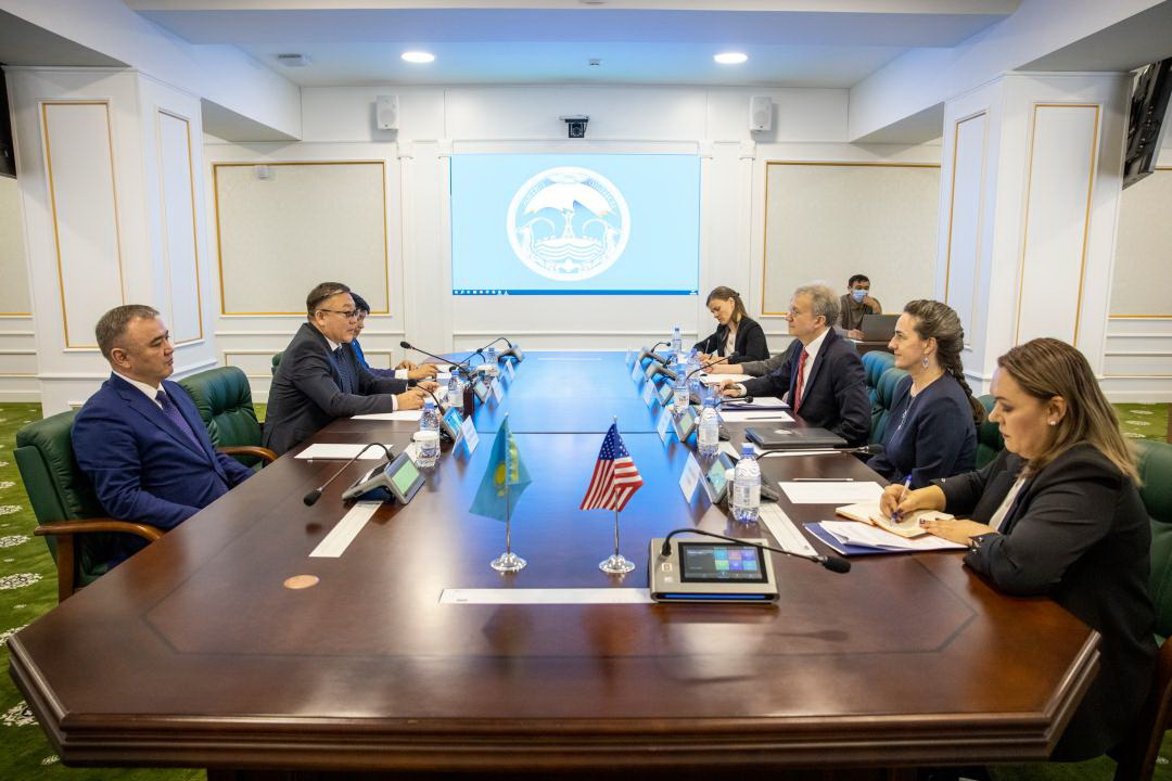 Jetisýǵa ınvestısııa tartý qadamy