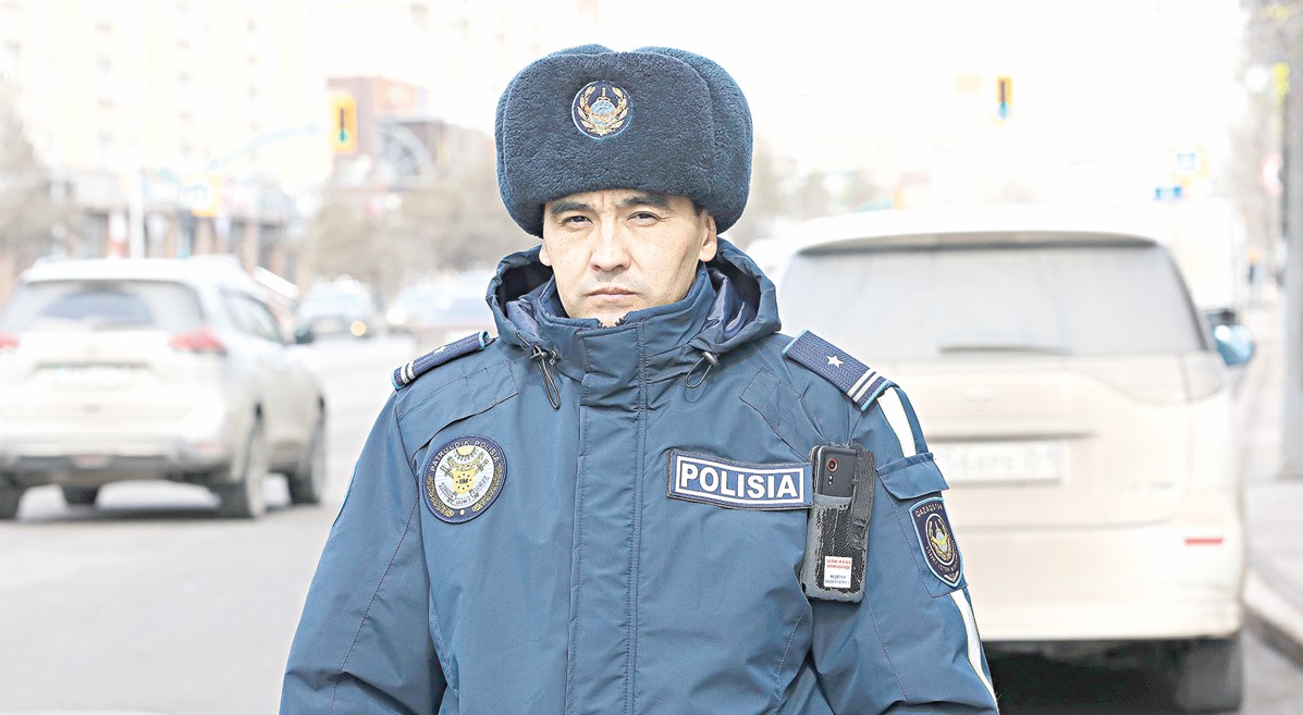 Minsiz qyzmet erlikpen teń