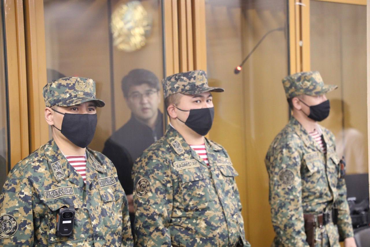 Búgin Bıshimbaevqa qatysty kezekti sot otyrysy ótedi