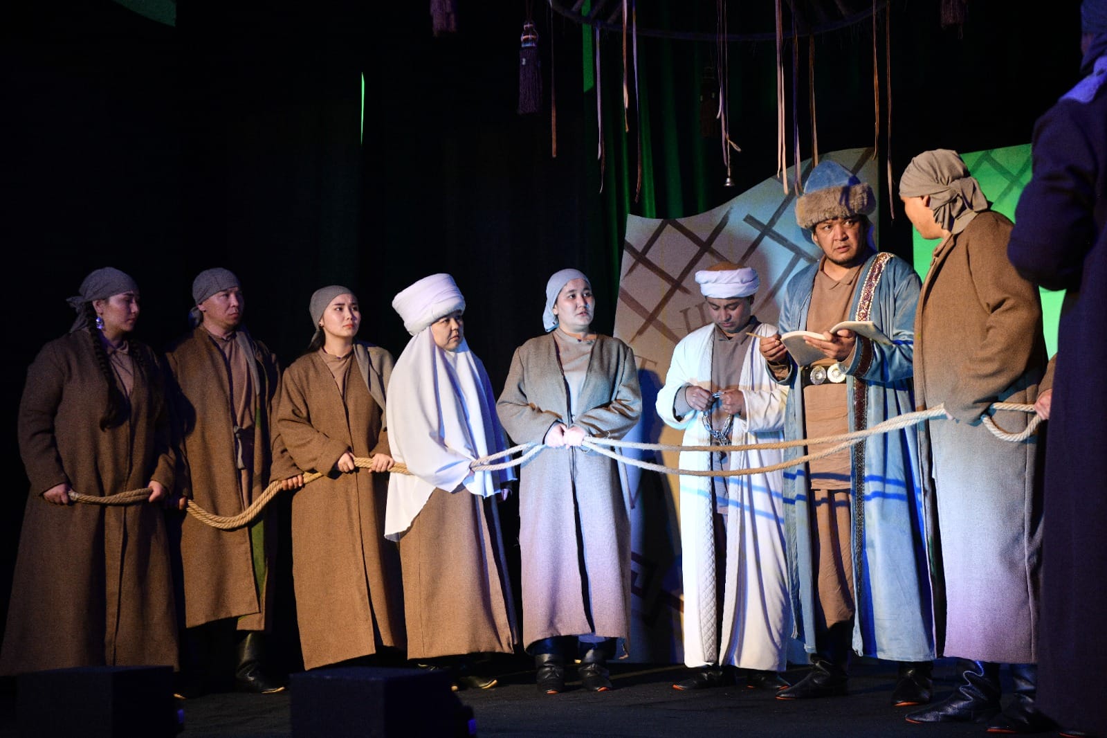 Sahnadaǵy Qartqoja beınesi