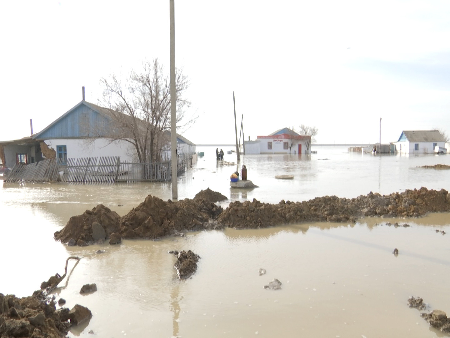 204 úı turýǵa jaramsyz