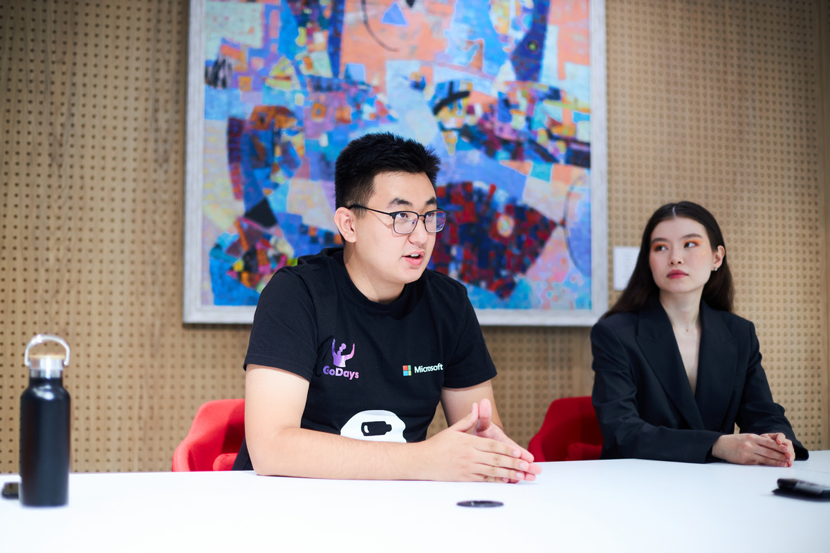 Kúızelisten qutqaratyn pernetaqta