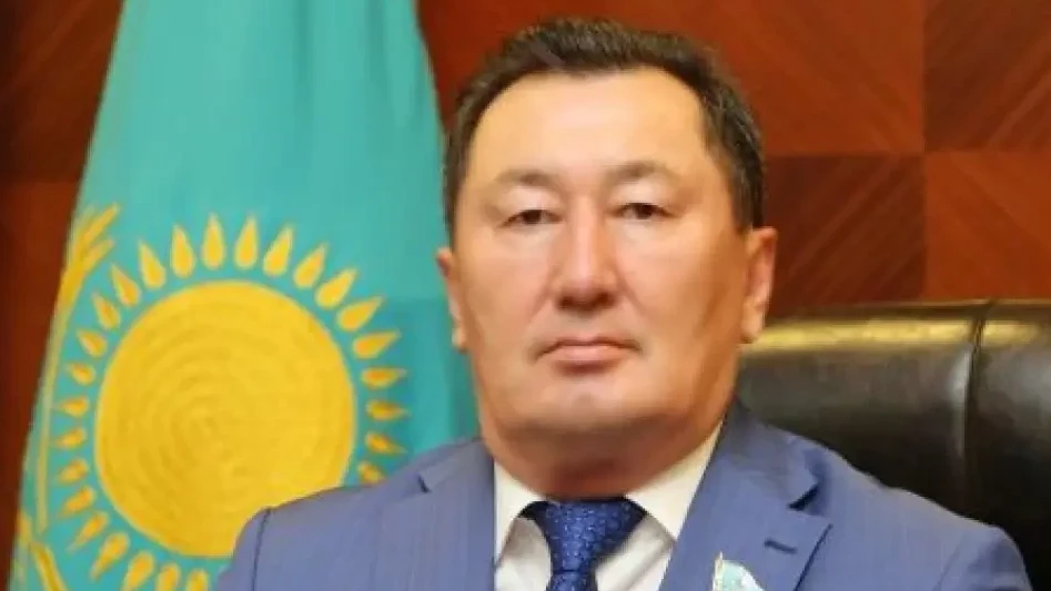 Senatqa jańa depýtat qosyldy