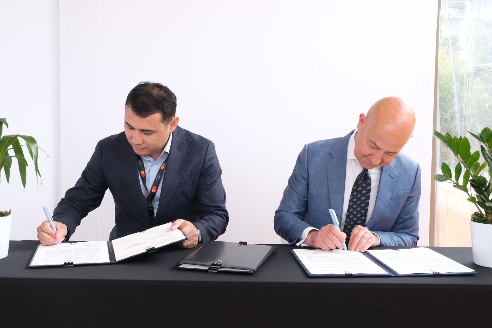 Kıno salasyndaǵy serpilis