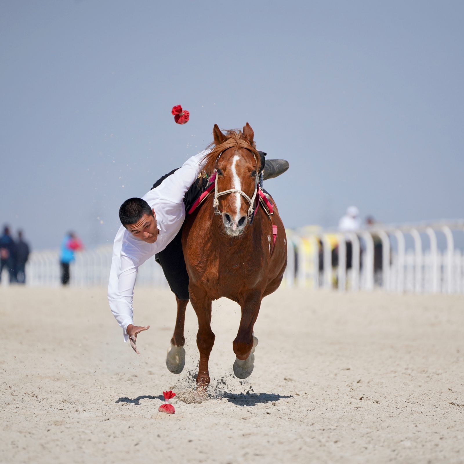 Teńge ilýdiń teńdessiz sheberleri