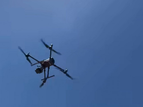 Polısııa dron arqyly kólik qozǵalysyn baqylaıdy