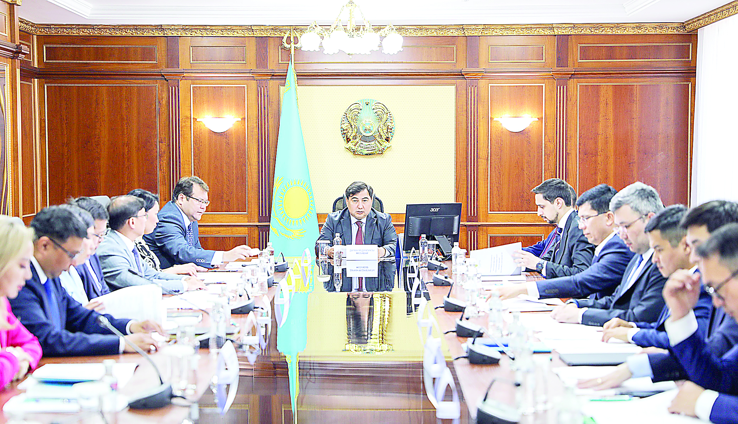 Memlekettik qyzmet kórsetýdi jetildirý joly