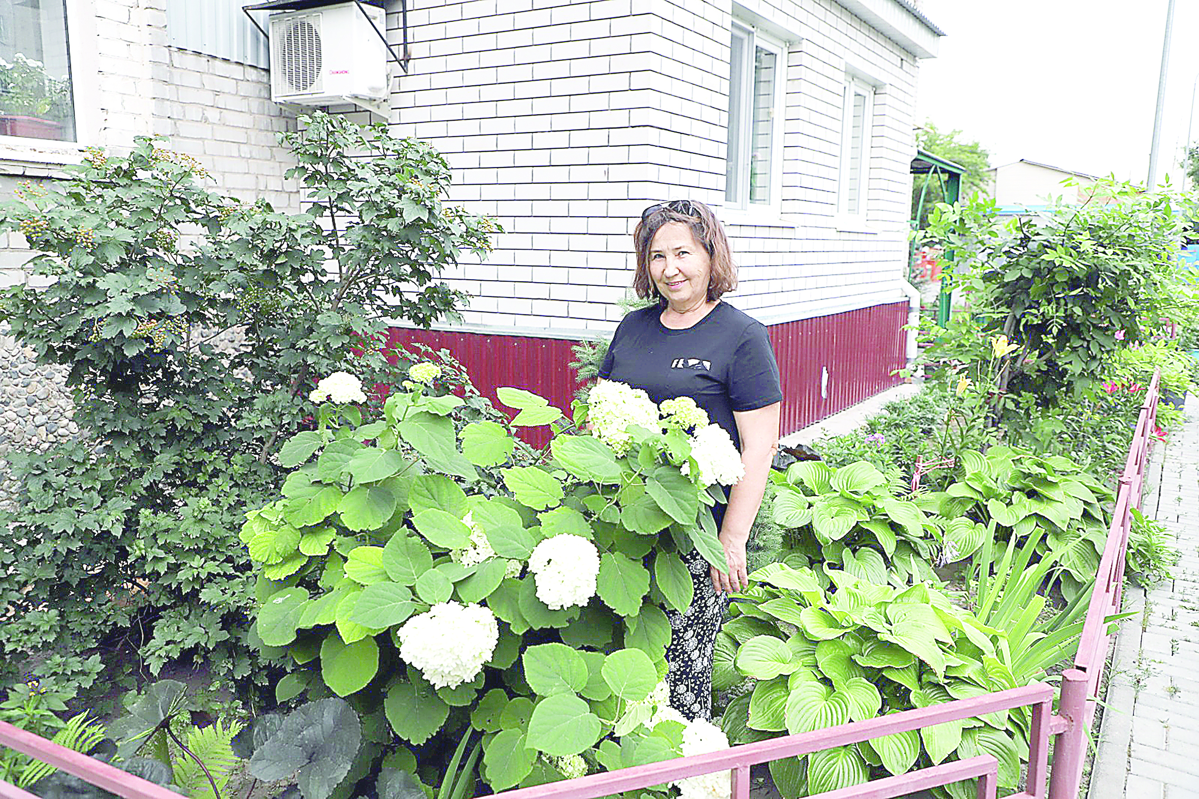 Aýlasyn gúlzar etken turǵyndar