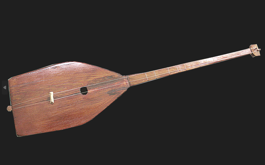 Maıasar aqynnyń dombyrasy