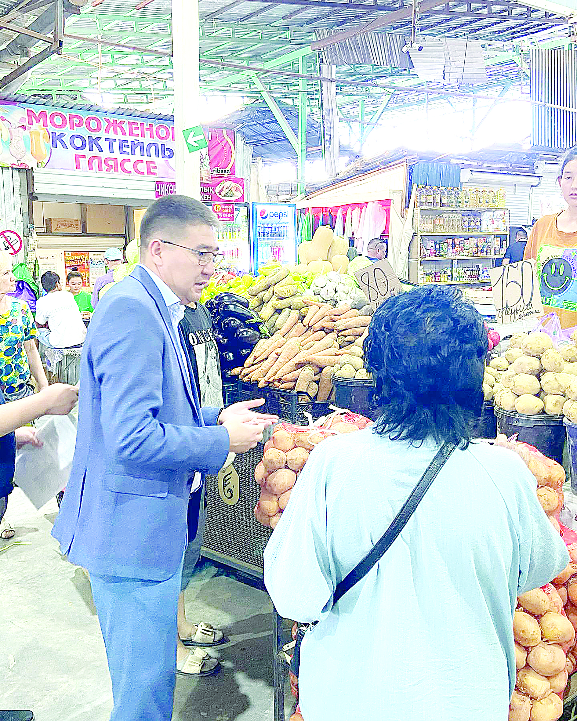 Bazardaǵy baǵa úıdegi kóńil kúıdi buzbaýy kerek