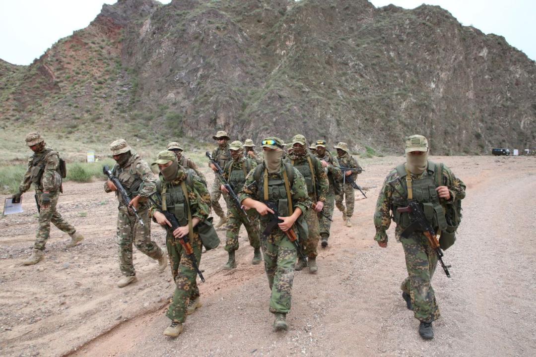 Desantshylar belarýstik áriptesterin taýly jerlerdegi daǵdylarǵa baýlydy