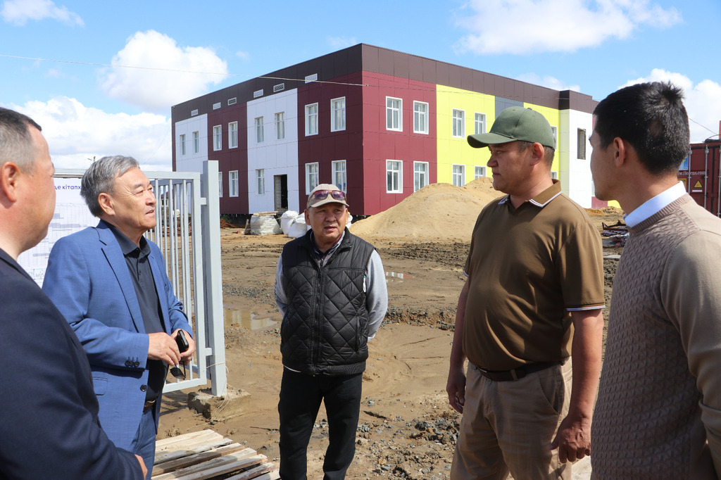 Qurylys jumysymen tanysty