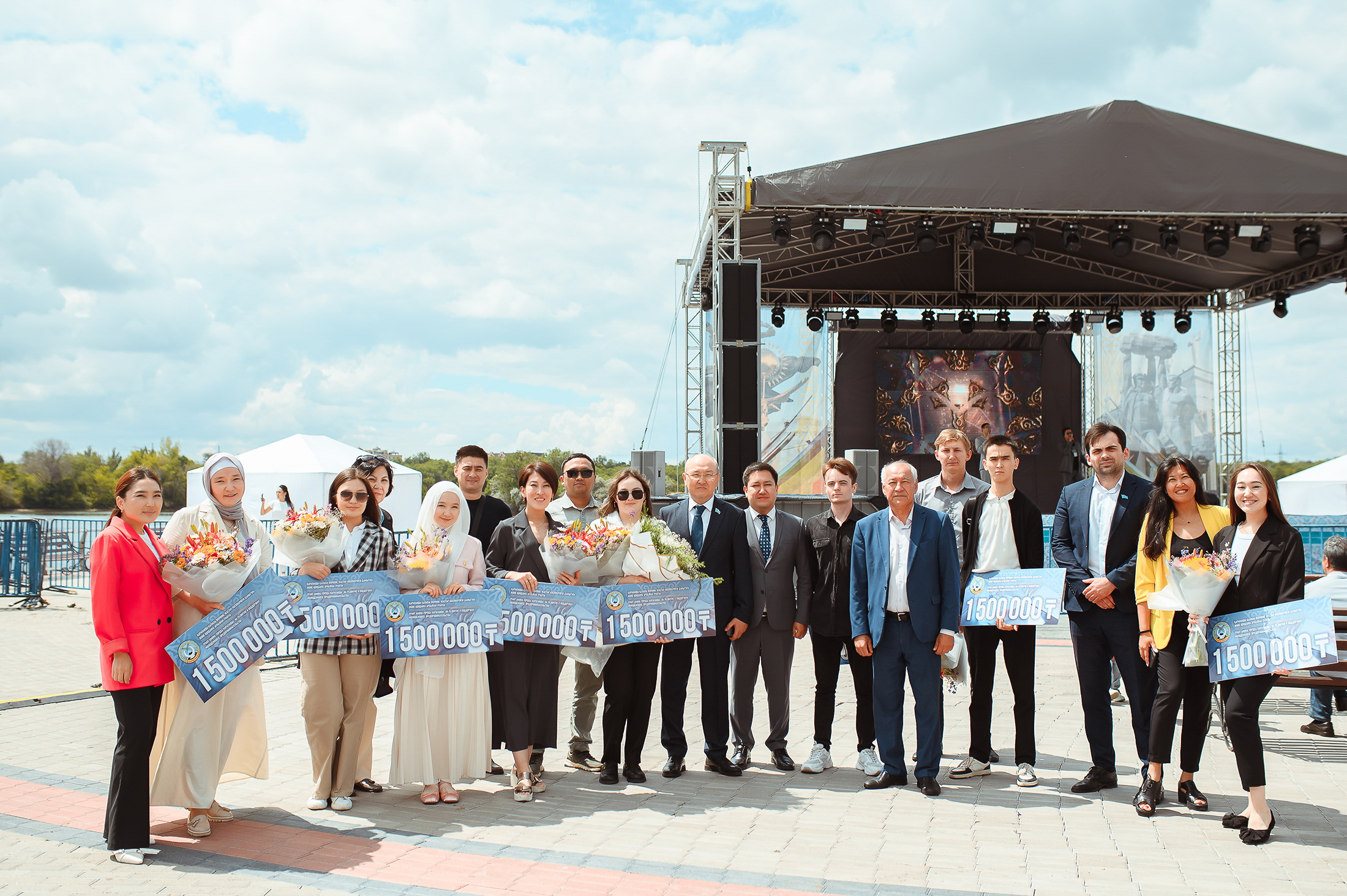 Jarqyn jobalar qoldaý tapty