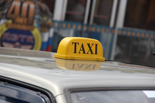 Qazaqstanda taksı qyzmetin paıdalanýshylar qatary artqan