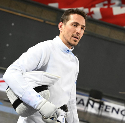 Olımpıadaǵa attanatyn eń egde sportshy kim