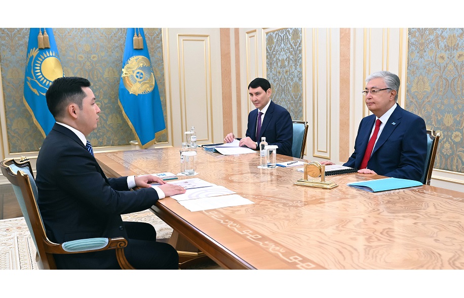 Prezıdent AHQO basqarýshysy Renat Bekturovty qabyldady