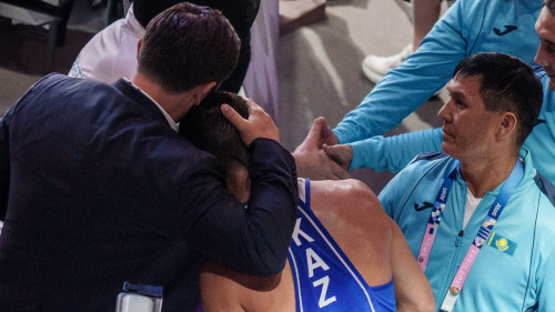 Parıj-2024: Qazaqstan boks tóreshileriniń ústinen shaǵym túsirdi