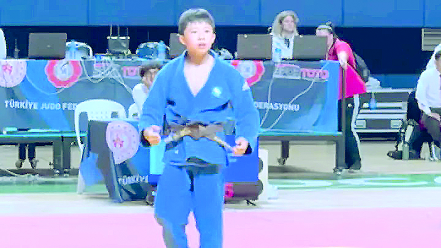 Ne bel, ne belbeý ketedi